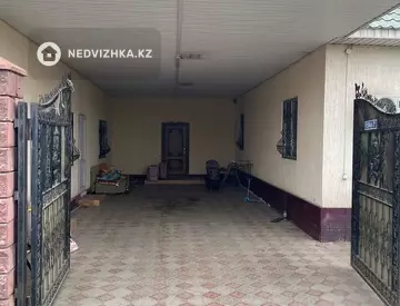 7-комнатный дом, 7 соток, 190 м²