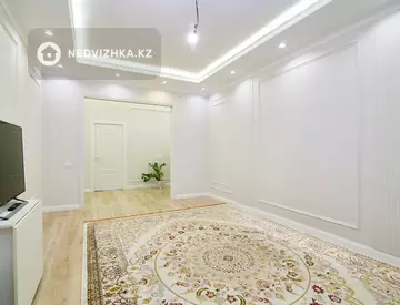 4-комнатная квартира, этаж 1 из 12, 117 м²