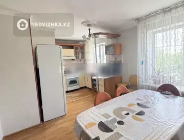 3-комнатная квартира, этаж 4 из 5, 66 м²