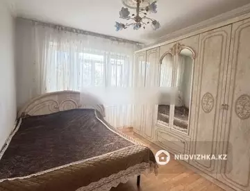 3-комнатная квартира, этаж 4 из 5, 66 м²
