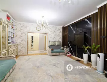 2-комнатная квартира, этаж 8 из 17, 97 м²