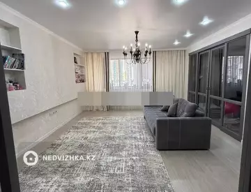 2-комнатная квартира, этаж 3 из 10, 82 м²