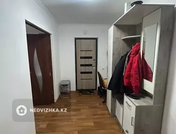 2-комнатная квартира, этаж 3 из 9, 57 м², на длительный срок