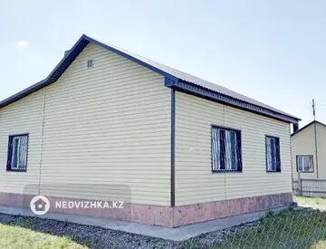 2-комнатный дом, 25 соток, 52 м²