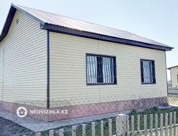 2-комнатный дом, 25 соток, 52 м²