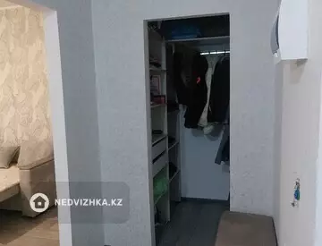 1-комнатная квартира, этаж 10 из 10, 46 м²