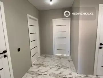 2-комнатная квартира, этаж 4 из 5, 56 м²