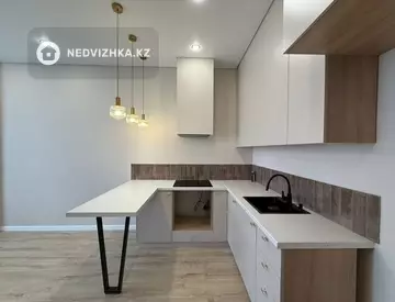 3-комнатная квартира, этаж 12 из 12, 65 м²