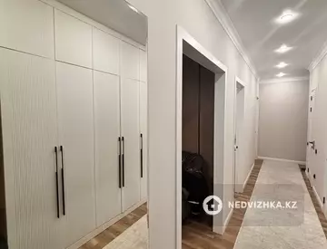 3-комнатная квартира, этаж 3 из 12, 94 м²