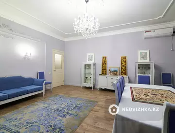 3-комнатная квартира, этаж 3 из 6, 140 м²