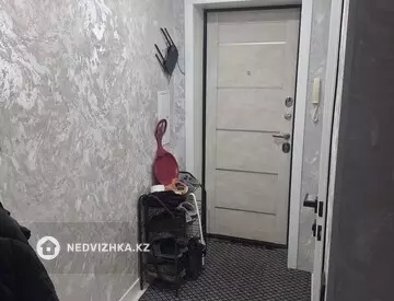 1-комнатная квартира, этаж 3 из 5, 58 м²