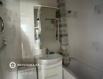 3-комнатная квартира, этаж 4 из 12, 82 м²