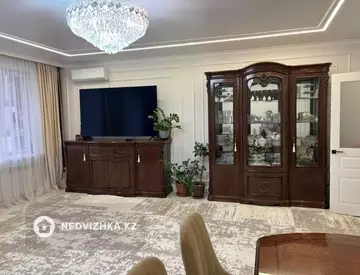 3-комнатная квартира, этаж 8 из 10, 108 м²