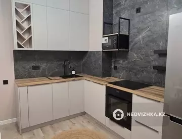 2-комнатная квартира, этаж 9 из 9, 60 м²