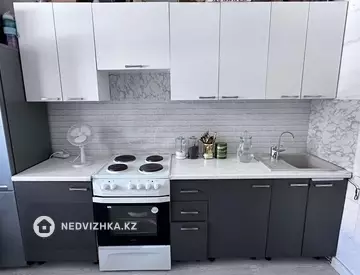 2-комнатная квартира, этаж 3 из 10, 50 м²