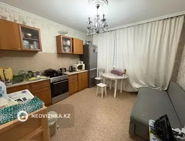 1-комнатная квартира, этаж 10 из 10, 41 м²