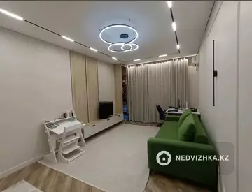 2-комнатная квартира, этаж 8 из 12, 61 м²