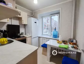 3-комнатная квартира, этаж 2 из 5, 60 м²