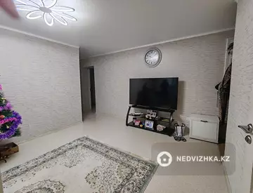 3-комнатная квартира, этаж 2 из 5, 60 м²