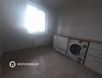 1-комнатная квартира, этаж 10 из 12, 47 м², на длительный срок