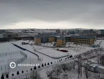 1-комнатная квартира, этаж 10 из 12, 47 м², на длительный срок