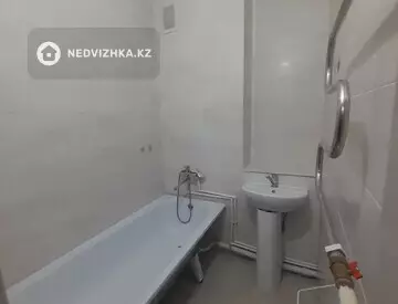 1-комнатная квартира, этаж 10 из 12, 47 м², на длительный срок