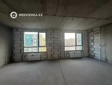 3-комнатная квартира, этаж 8 из 10, 107 м²