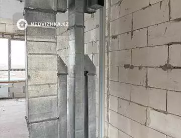 3-комнатная квартира, этаж 8 из 10, 107 м²