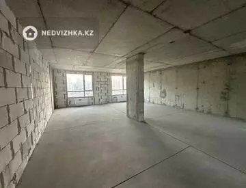 3-комнатная квартира, этаж 8 из 10, 107 м²