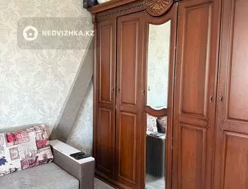 1-комнатная квартира, этаж 10 из 10, 35 м²