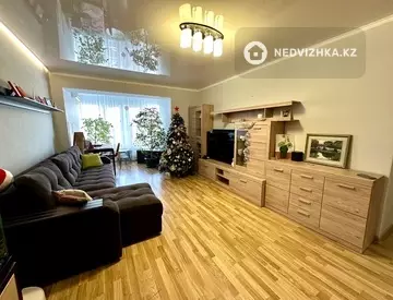 4-комнатная квартира, этаж 3 из 4, 150 м²