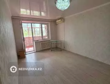 3-комнатная квартира, этаж 3 из 5, 70 м²