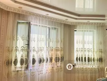 5-комнатный дом, 8 соток, 300 м², на длительный срок