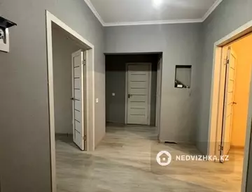 3-комнатная квартира, этаж 4 из 7, 83 м²