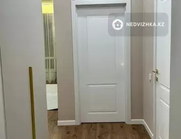 2-комнатная квартира, этаж 10 из 12, 44 м²