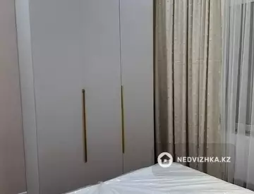 2-комнатная квартира, этаж 10 из 12, 44 м²