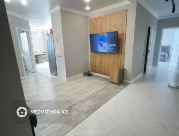 3-комнатная квартира, этаж 4 из 9, 73 м²