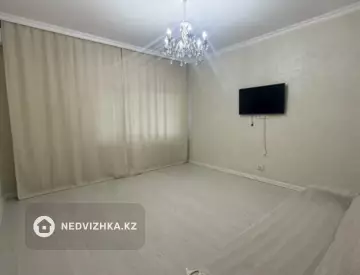 1-комнатная квартира, этаж 3 из 7, 52 м²