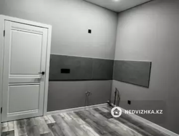 1-комнатная квартира, этаж 1 из 10, 40 м²