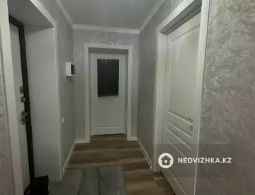 2-комнатная квартира, этаж 3 из 5, 54 м²