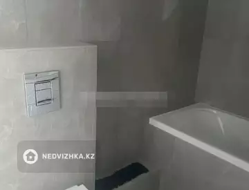 1-комнатная квартира, этаж 10 из 19, 31 м²