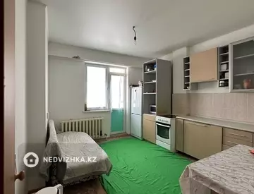 1-комнатная квартира, этаж 1 из 12, 43 м²