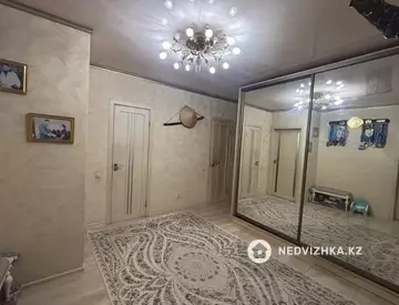3-комнатная квартира, этаж 8 из 11, 90 м²