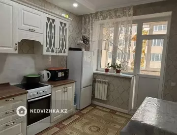 1-комнатная квартира, этаж 4 из 8, 38 м²