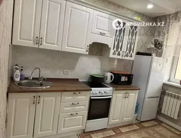 1-комнатная квартира, этаж 4 из 8, 38 м²