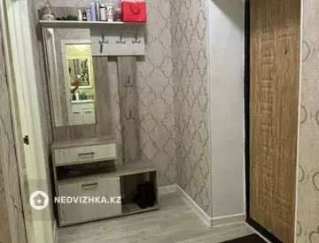 1-комнатная квартира, этаж 4 из 8, 38 м²