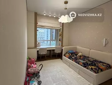 3-комнатная квартира, этаж 5 из 12, 76 м²