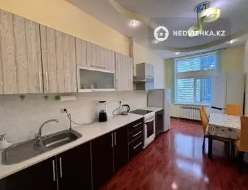 2-комнатная квартира, этаж 13 из 20, 70 м²