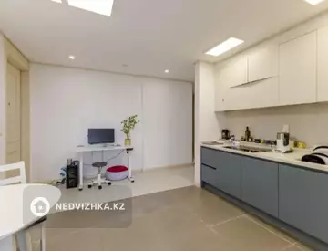 2-комнатная квартира, этаж 19 из 21, 67 м²