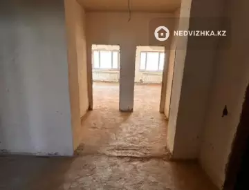 4-комнатная квартира, этаж 8 из 10, 176 м²